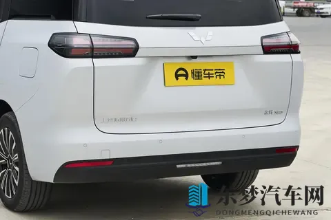 家用MPV新选择！768万起，真7座，续航超1000km，星光730 PHEV-3
