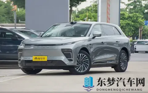 星纪元ET：增程版续航1615公里，它就是打工人的移动舒睡舱-3