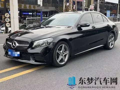 15万拿下2019款奔驰C300L，体验64秒的推背感！-1