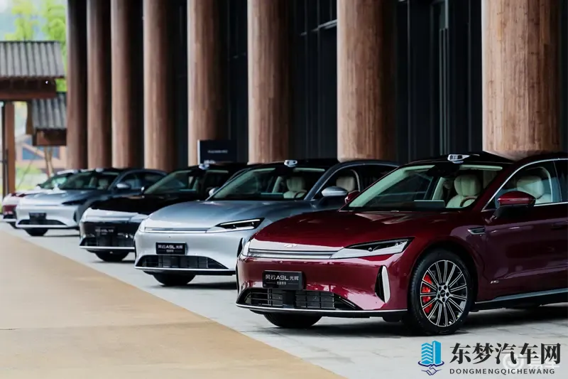 风云A9L光辉版全球上市,奇瑞高端化战略再进一步-1