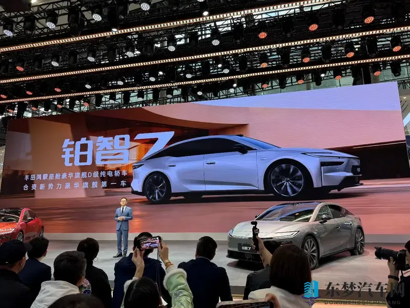 广汽丰田铂智7:“豪华新三件”重塑20万级纯电轿车-1