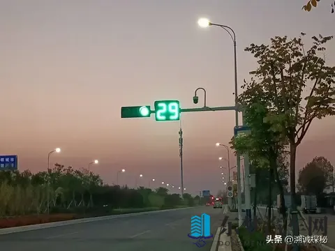 开车请注意！绿灯不走也违法，罚款200元记6分，已有大批司机中招-1