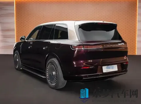 华为智选车再添猛将！全新SUV搭载鸿蒙40，续航超1200公里-2