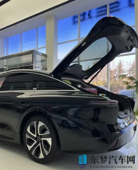 新车售1868万元_增感应式尾门，2025款星海S7尊贵版上市-1