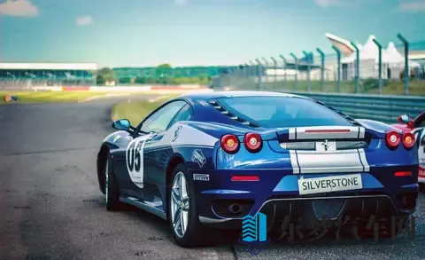 燃油车诈尸级逆袭!销量狂飙打脸新能源,真相让人笑出猪叫!-2