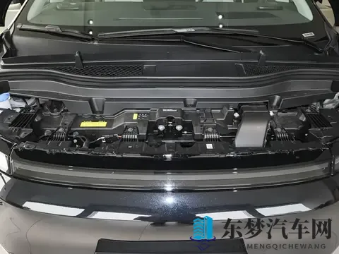 小鹏X9 Ultra申报信息曝光,提供两驱_四驱双版本,旗舰定位拔高-1