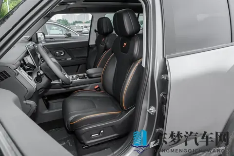 1499万起的轻越野狠角色！捷途山海 T1 三电机四驱版，强在哪？-3