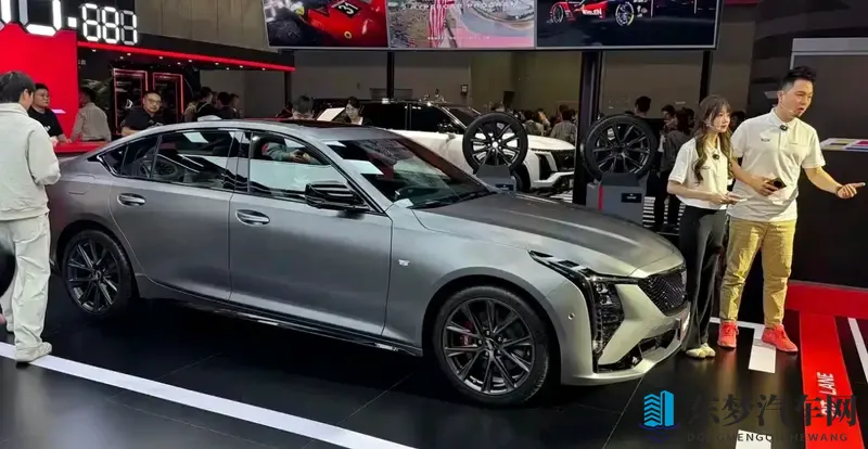 CT5飓风哑光灰，在广州车展吸睛！性能与颜值双杀！