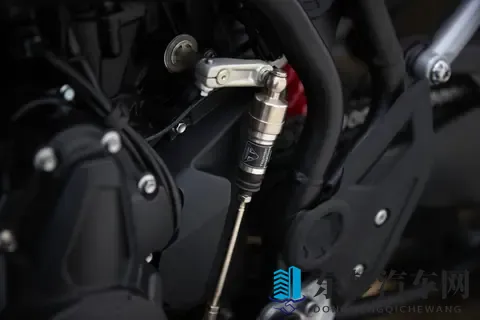 凯旋Tiger 900_1200年底发布-3