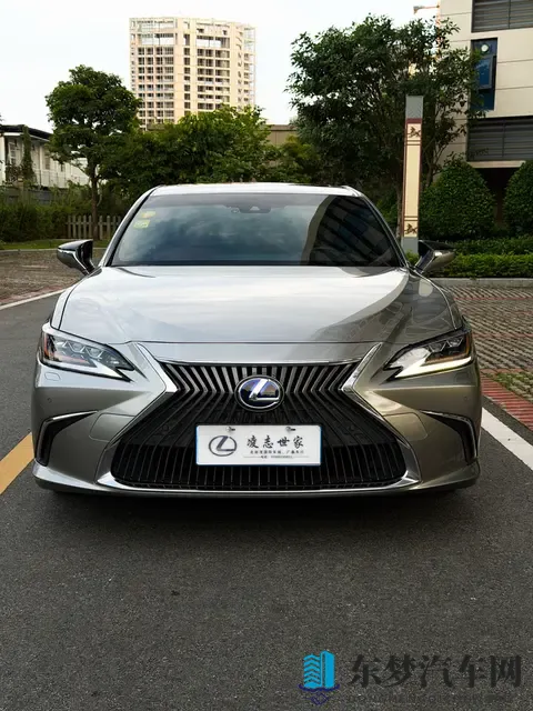 欧美卡一卡二：未来设计，科技先锋，两款车型引领市场瞩目