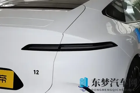 全系标配四激光雷达，26款新车正式上市-1