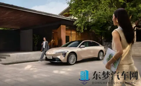 续航、智能、舒适全维度评测：6款中大型增程轿车谁更强？-1