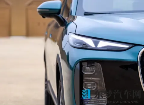 开出去是SUV,停下来是家庭套房!第五代瑞虎8太会了-1