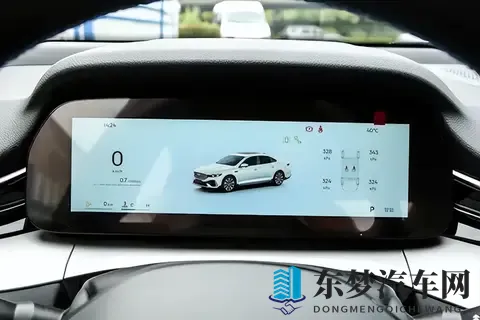 吉利星瑞：15万买台燃油家轿，空间大动力强，全家出游好帮手-3