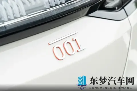 定位中大型车，指导价2698万起，ZEEKR 001怎么样？-2