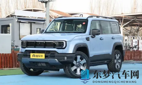 爆款越野新选？BJ40远境智行19万起，硬刚坦克300，配置到底如何-3