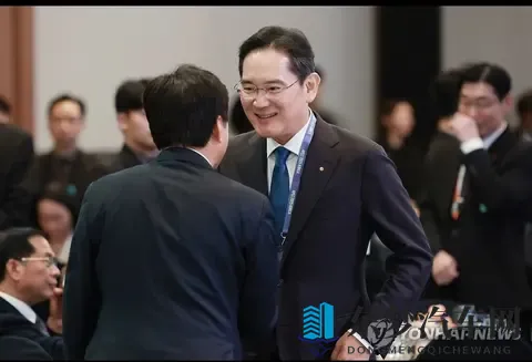 奔驰CEO访韩会晤李在镕 携手加速布局未来出行合作-1