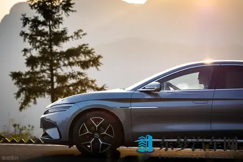 冰火两重天，国产品牌崛起，特斯拉在华销量暴跌63%-3