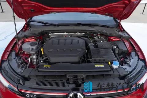 限时成交价199999万，20T拥有220马力，新款高尔夫GTI上市-1