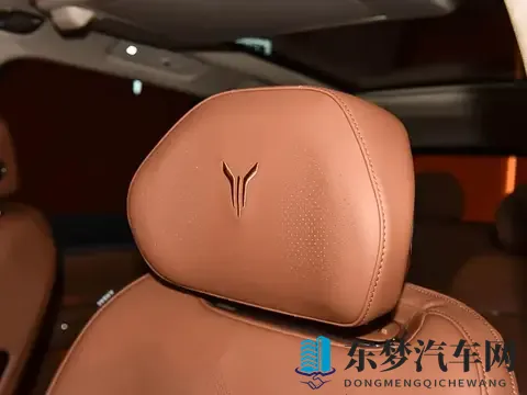 岚图泰山计划11月18日上市，品牌第30万辆整车同步下线-1