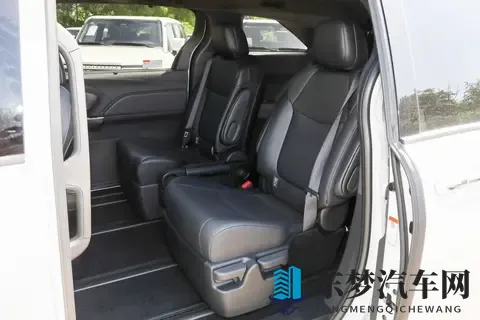 格瑞维亚两驱舒适版与两驱豪华版怎么选？有何不同？整体评测分析-1