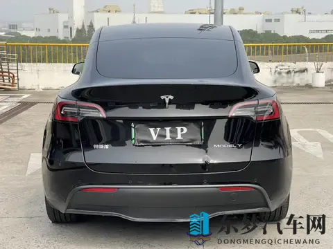 12万多圆梦特斯拉，21年Model Y后驱版，代步通勤优选-1