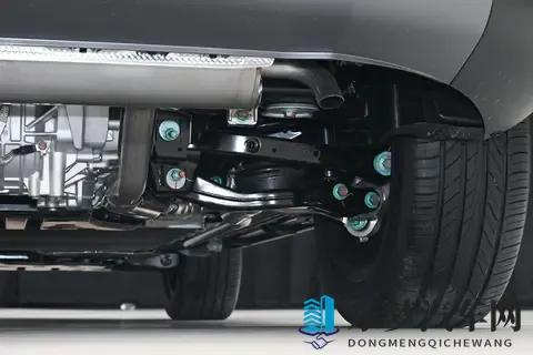 20 万买 SUV 值吗？装下婴儿车还宽敞，实力超预期！-2