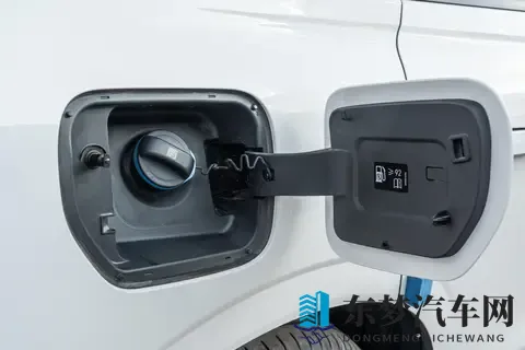 舒适驾控+猎鹰辅助驾驶，2025款星纪元ET这款中大型SUV真香？-1