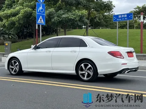 2017年奔驰E300L：15万公里，体验行政级座驾-3