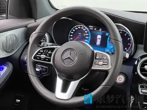 24万多拿下准新奔驰GLC260L，5万公里一手车值不值？-3