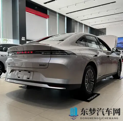 日产N6定档11月13日预售轴距2815mm配15L插混纯电续航超150公里-2