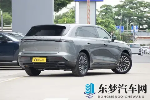 打破续航焦虑!2025款星纪元ET亮相 1615km综合续航+零重力座椅-2