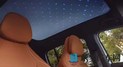 将于12月8日首发 全新奔驰GLB内饰官图 采用最新家族式设计风格-2