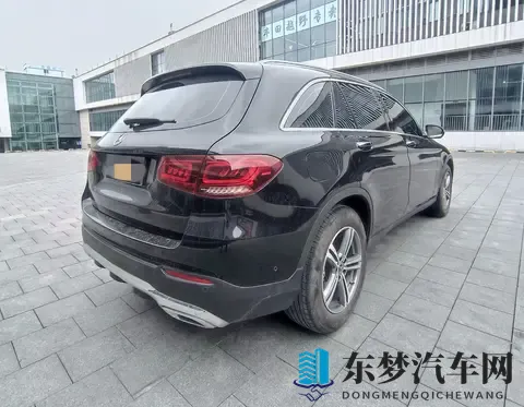 21年奔驰GLC，5万公里准新，20万拿下豪华SUV！-1