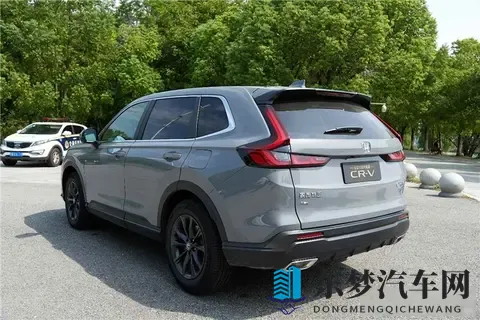 黄汇品：新能源汽车引领者，智能出行新潮流-3