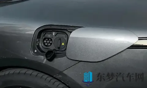 智能科技全面进阶，阿维塔12四激光版重塑豪华电动座驾-1