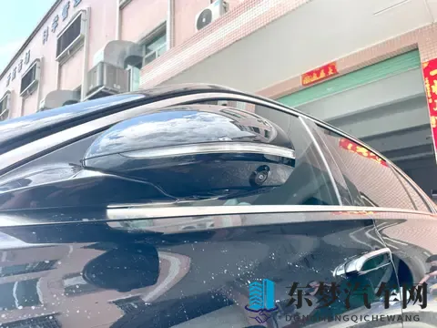 奔驰S400L商务型加装原厂360全景环影系统,让倒车泊车更轻松安全-3