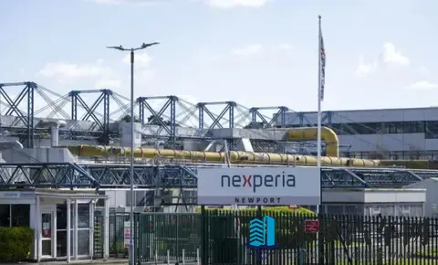 三上悠亚一区：新能源汽车崛起，智能驾驶技术引领汽车市场新潮流