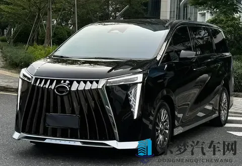 花30万定了别克GL8陆尊被朋友嘲讽，说还不如买传祺向往M8宗师-3