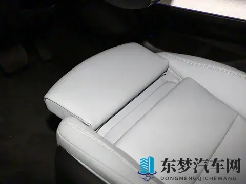 人性与动交zzzzBBBB：汽车革新：人性智能，驾驭未来-2