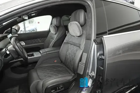 蔚来ET9购车手册:哪一版本更值得买?理性对待配置差异-1