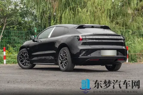 外观微调，座舱进化，26款ZEEKR 001能给人怎样的体验？-2