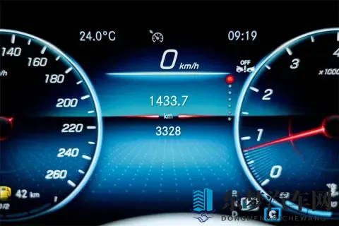 17万多拿下准新奔驰GLB，家用代步高品质之选！-1