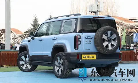 爆款越野新选？BJ40远境智行19万起，硬刚坦克300，配置到底如何-1