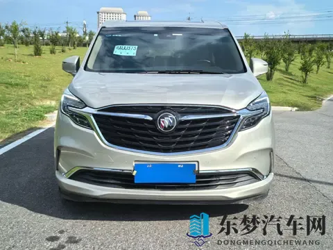 40岁少妇按摩推油经历：中年女性体验专业按摩，身心愉悦感受分享-2