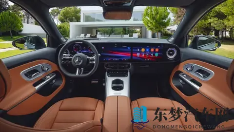 奔驰 GLB EV 要来了！巨屏内饰 + 冬天续航不缩水，是不是你要的科技感-1