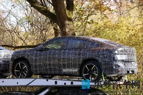 全新宝马iX4电动车抢先亮相，续航里程预计超过500英里-2