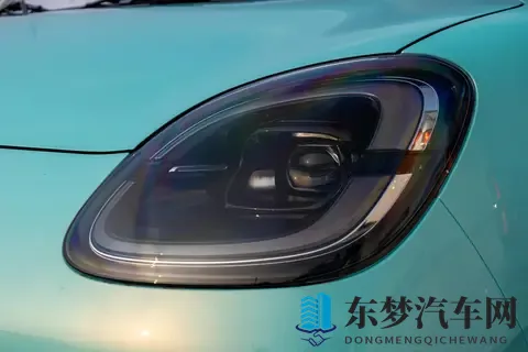 续航205公里，四门版五菱宏光MINIEV怎么选？配置有何不同？