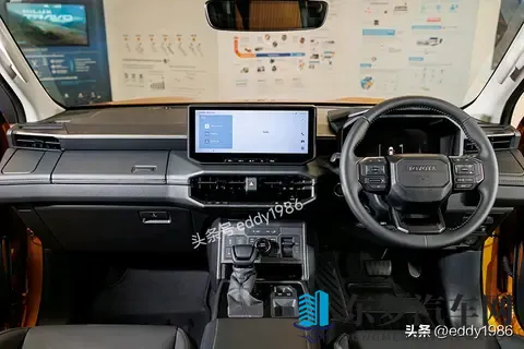 2026款丰田海拉克斯Travo皮卡正式发布，同步推出纯电版-2