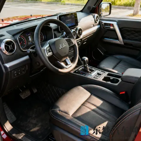 坐拥“奔驰现代”,却难觅“自家招牌”?它的棋局你看懂了吗-1